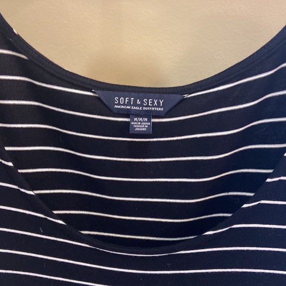 Soft and sexy midi dress - Picture 2 of 3